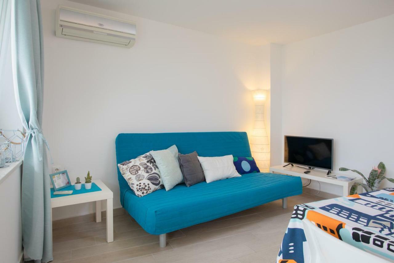 Apartments Nika 茨里克韦尼察 外观 照片