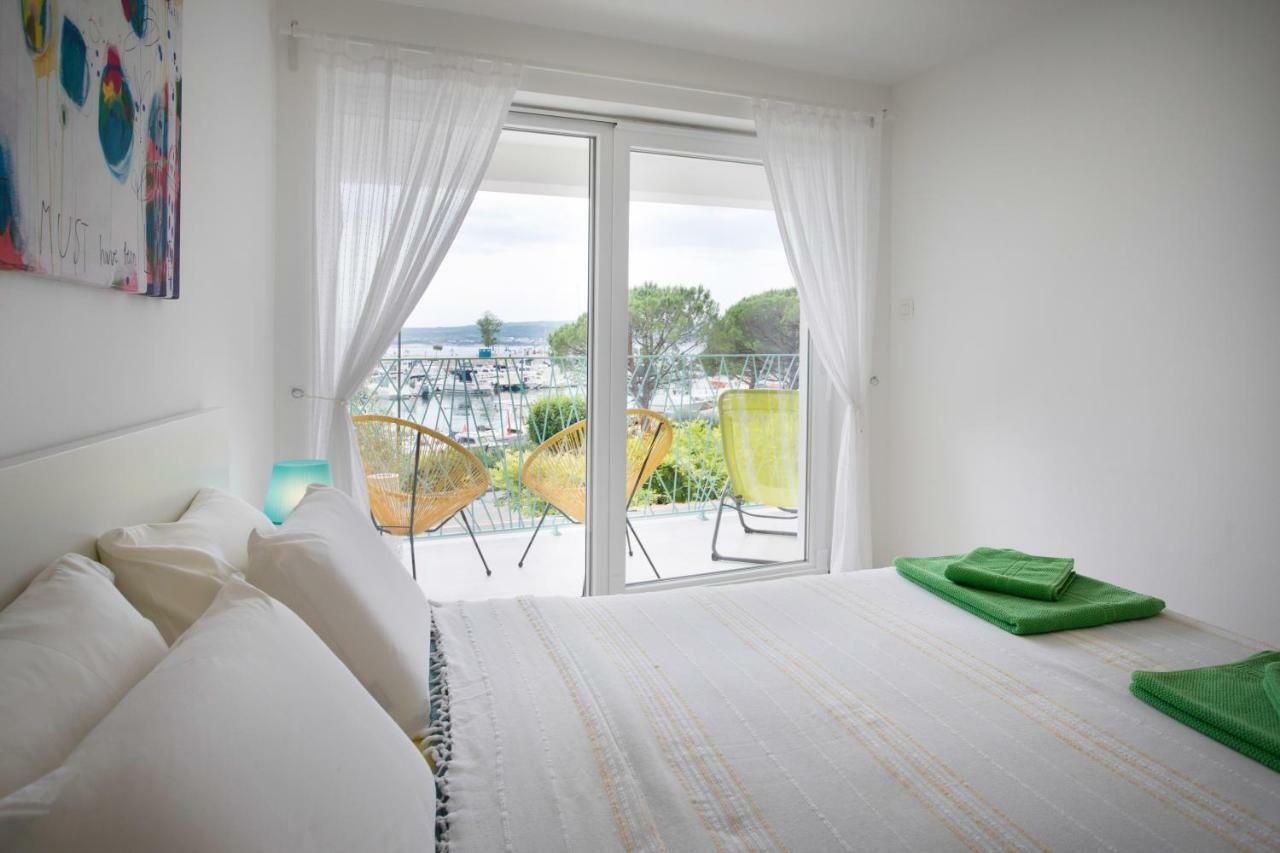 Apartments Nika 茨里克韦尼察 外观 照片