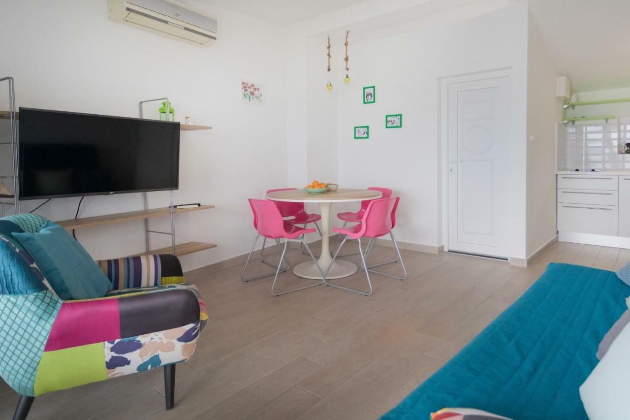 Apartments Nika 茨里克韦尼察 外观 照片